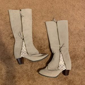 Boots with lace detail